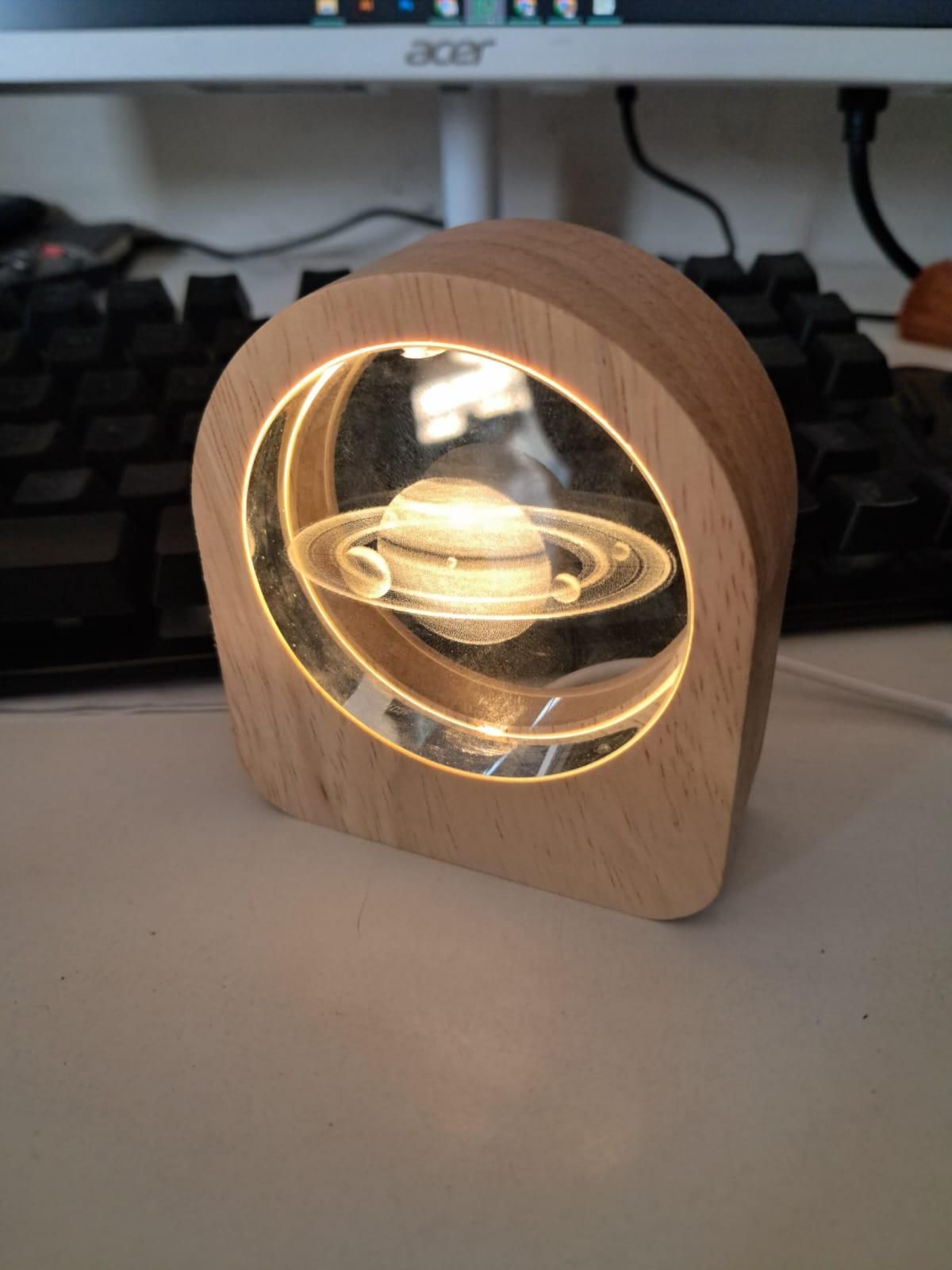 SolarSpin Kinetic Orbit – Solar-Powered Rotating Desktop Decor