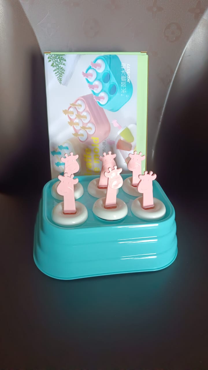 Cavity Popsicle Molds Plastic Giraffe Shape Ice Moulds