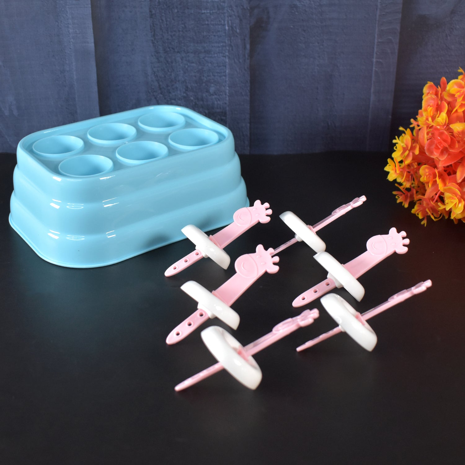 Cavity Popsicle Molds Plastic Giraffe Shape Ice Moulds